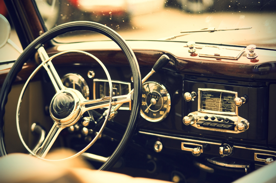 Immagine che raffigura Sfilata auto d'epoca