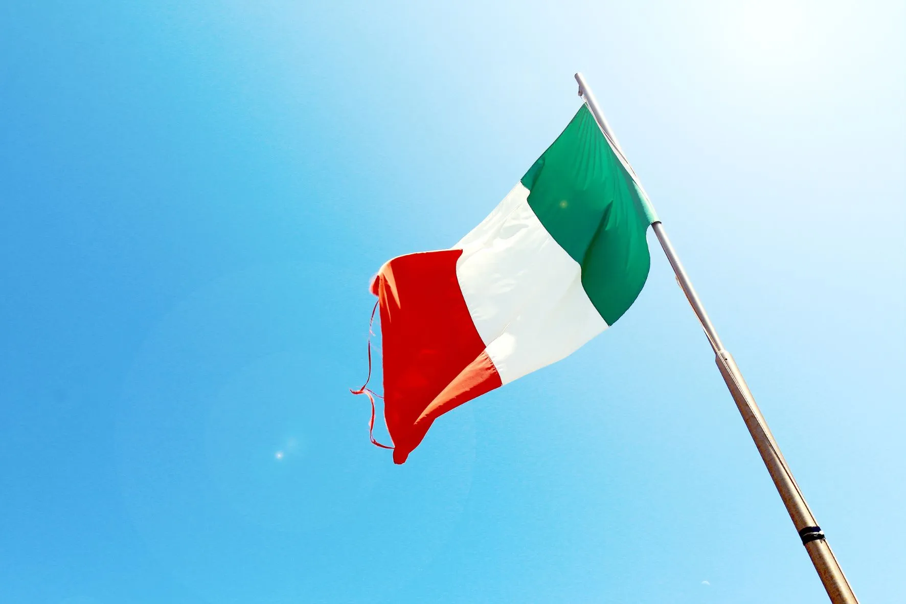 Il Comune di Brusaporto celebra la Festa della Repubblica italiana.