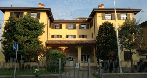 Centro sociale e palestrina